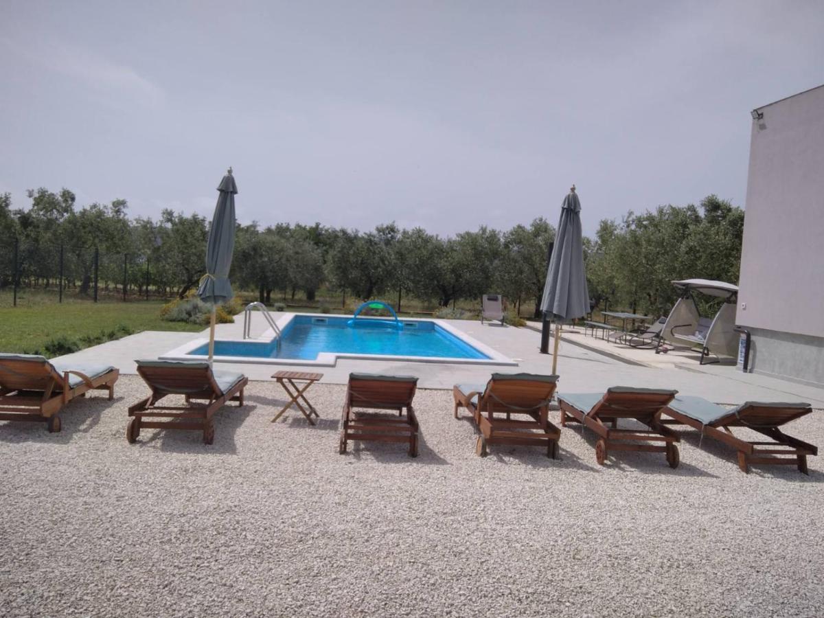 Villa Viola With Pool, Whirlpool, Playground & Bbq In A Olive Grove With Sea View, Near The Beach, Pomer - Istria Exterior photo