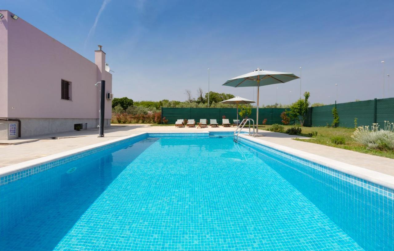 Villa Viola With Pool, Whirlpool, Playground & Bbq In A Olive Grove With Sea View, Near The Beach, Pomer - Istria Exterior photo