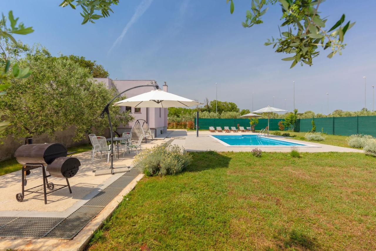 Villa Viola With Pool, Whirlpool, Playground & Bbq In A Olive Grove With Sea View, Near The Beach, Pomer - Istria Exterior photo