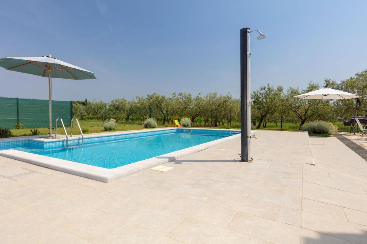 Villa Viola With Pool, Whirlpool, Playground & Bbq In A Olive Grove With Sea View, Near The Beach, Pomer - Istria Exterior photo