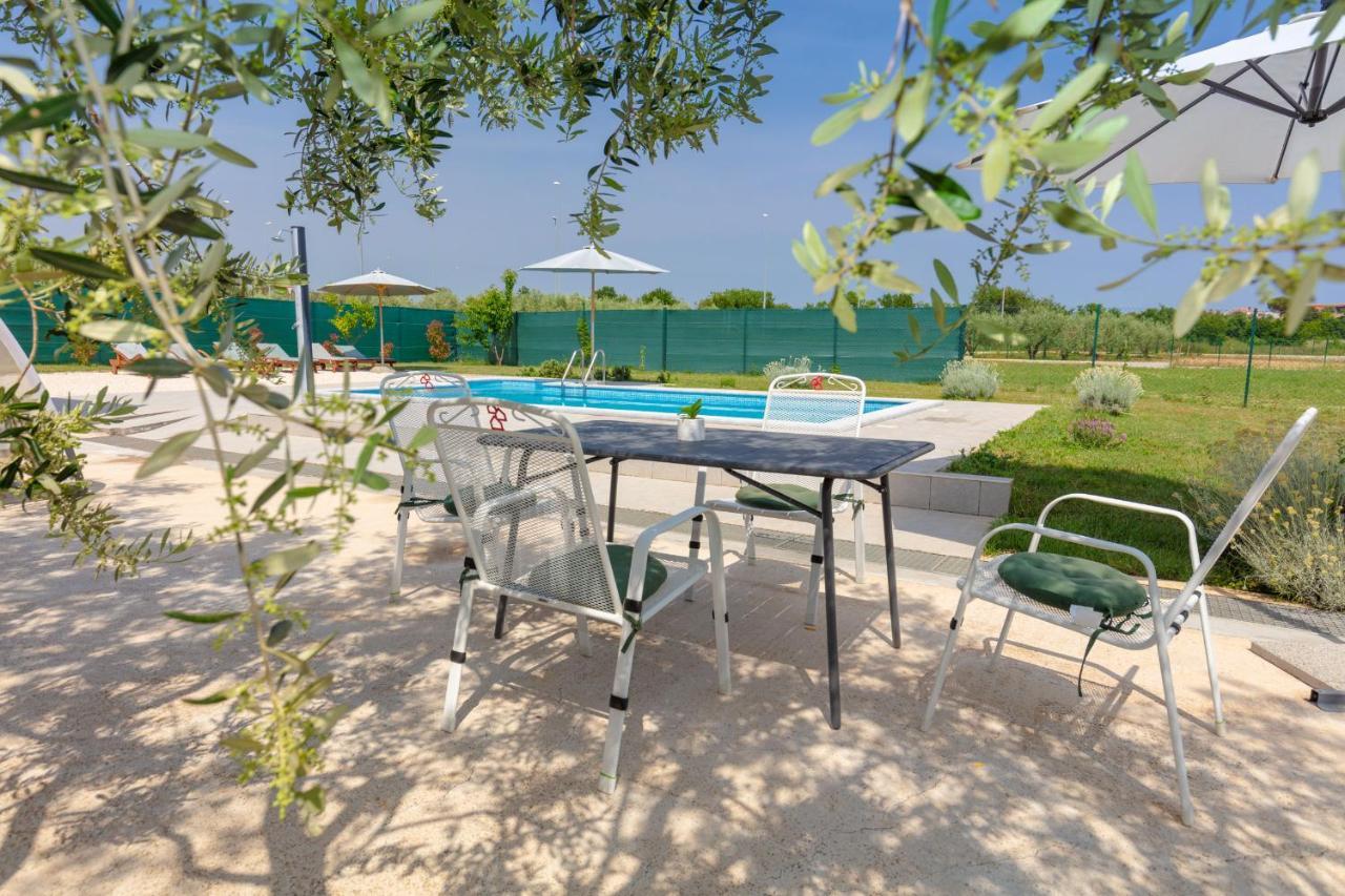 Villa Viola With Pool, Whirlpool, Playground & Bbq In A Olive Grove With Sea View, Near The Beach, Pomer - Istria Exterior photo